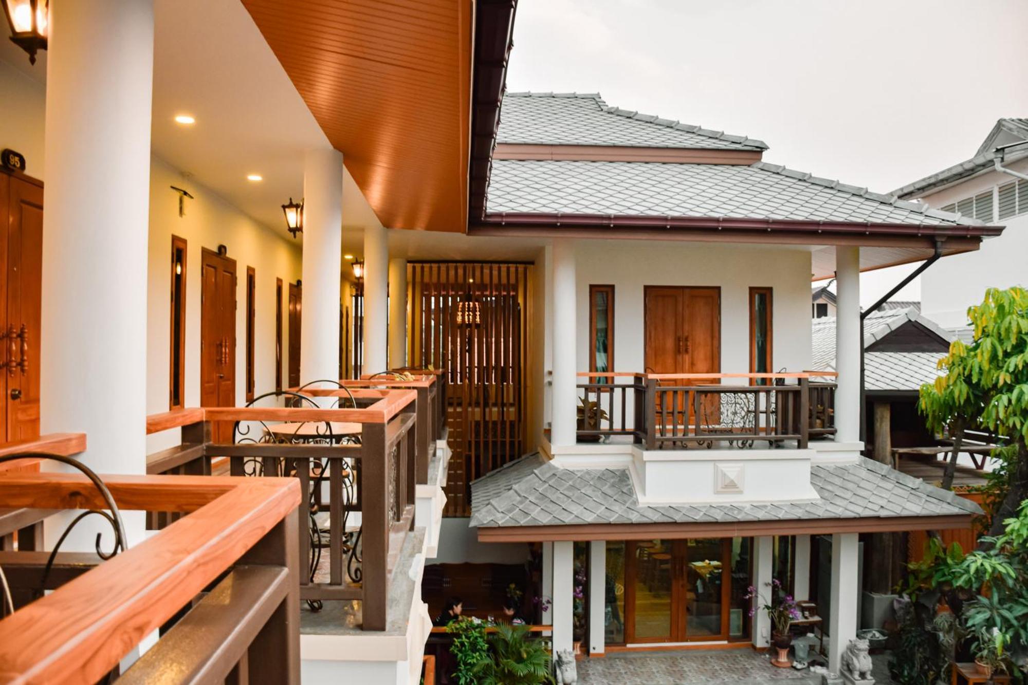 Gordnuea Boutique House Bed and Breakfast Chiang Mai Eksteriør billede