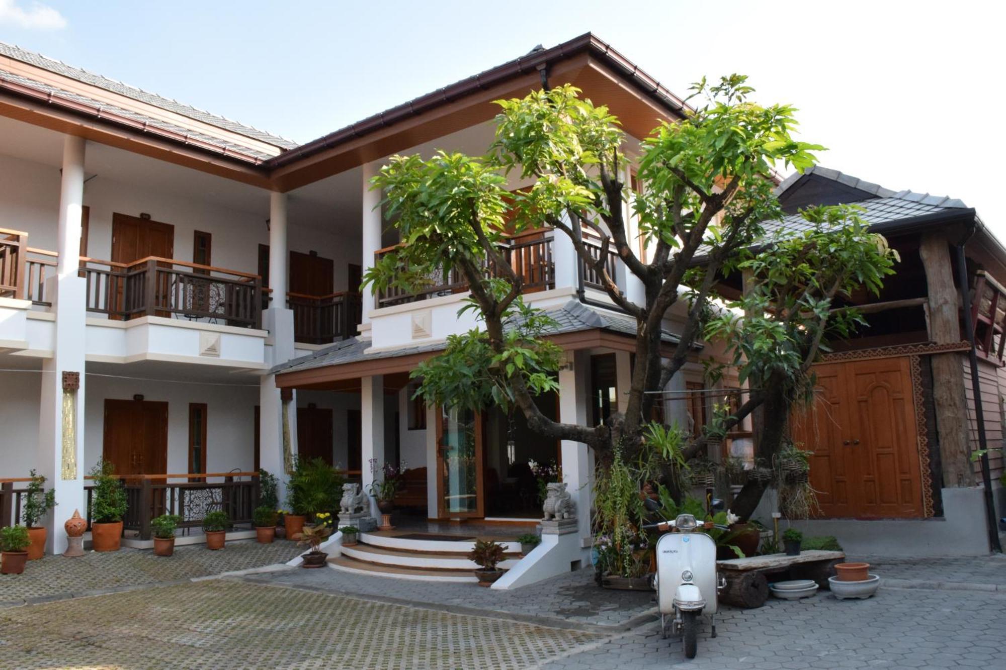 Gordnuea Boutique House Bed and Breakfast Chiang Mai Eksteriør billede
