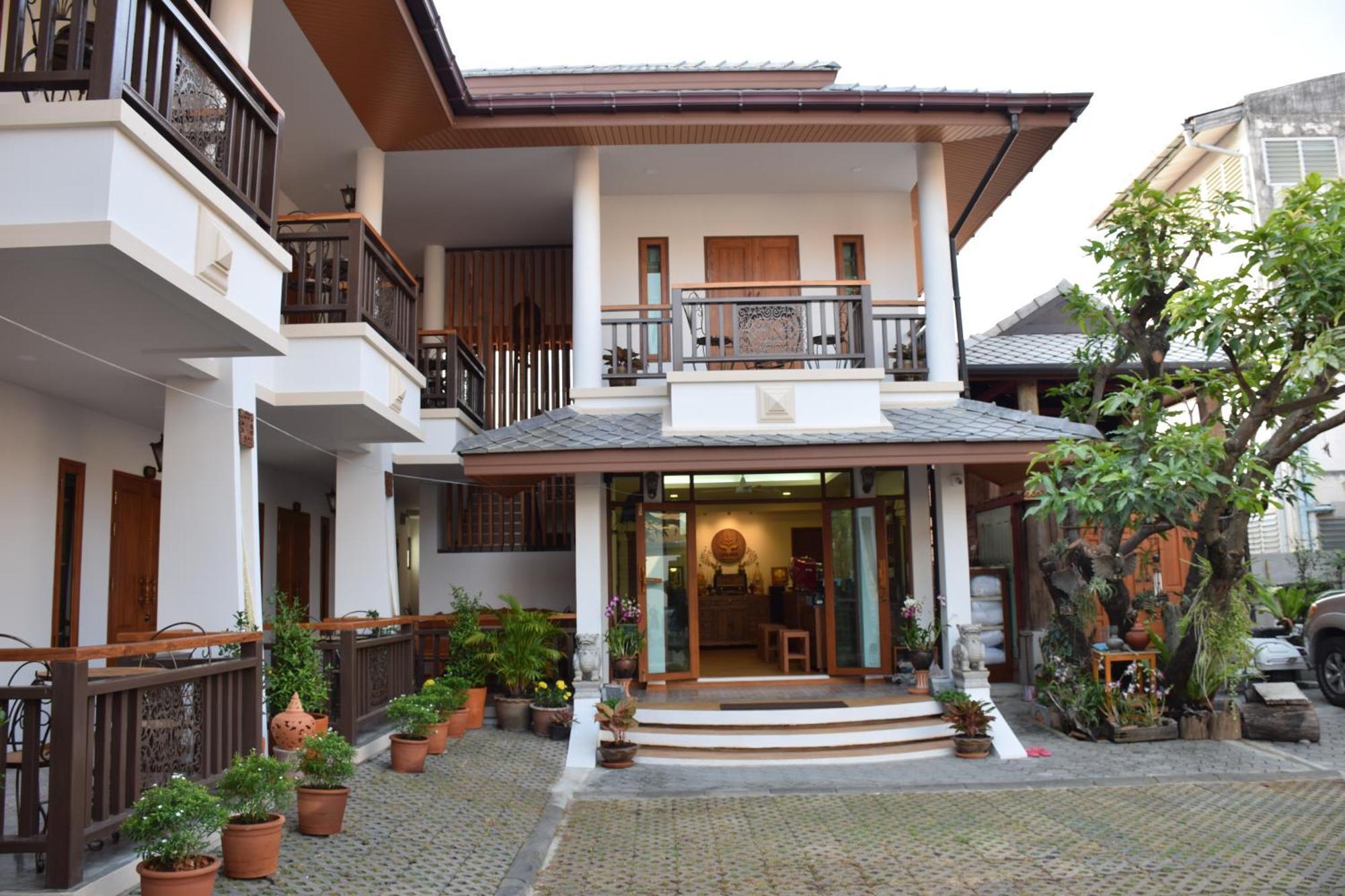 Gordnuea Boutique House Bed and Breakfast Chiang Mai Eksteriør billede