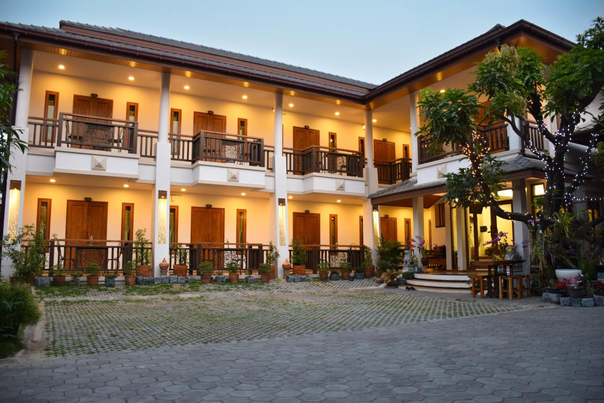 Gordnuea Boutique House Bed and Breakfast Chiang Mai Eksteriør billede